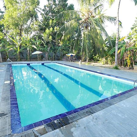 Yala Rich Lodge Tissamaharama Esterno foto